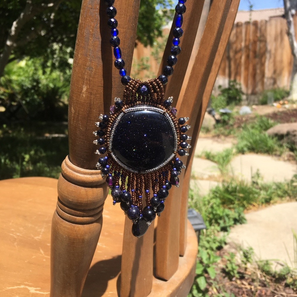 ⬇️x2 Goldstone Cabochon necklace blue and bronze
